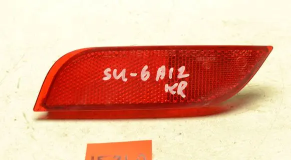 Subaru Legacy Rear tail light reflector A047588 32302L