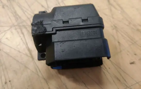 BMW 3 E46 Ignition lock contact 8363706