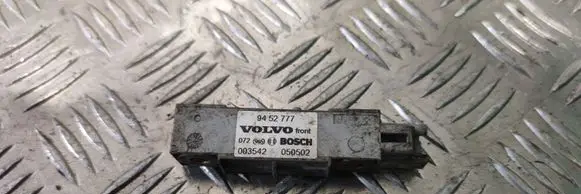 Volvo V70 Airbag deployment crash/impact sensor 9452777