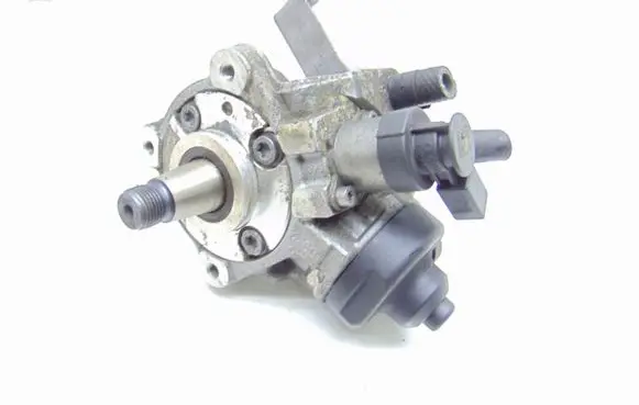 Volkswagen PASSAT B7 Fuel injection high pressure pump 03L130755L