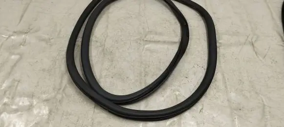 Bentley Flying Spur Front door rubber seal 