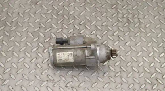 Volkswagen Golf VII Starter motor 0AM911023N