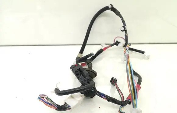 Lexus IS 220D-250-350 Rear door wiring loom 8215453040C4