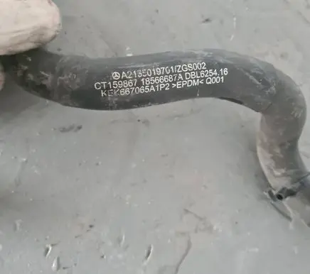 Mercedes-Benz E W213 Engine coolant pipe/hose A2135019701 CT1598671