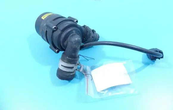 Land Rover Discovery 3 - LR3 Electric auxiliary coolant/water pump 9002986B IMPRK956924