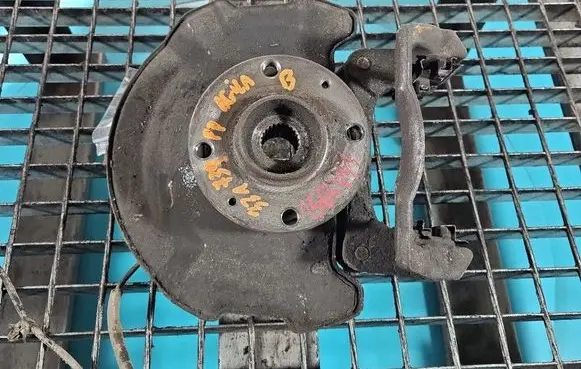 Opel Agila B Front wheel hub spindle knuckle IMPRK1563444