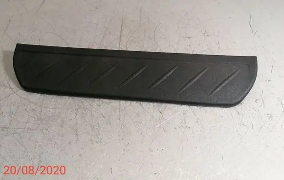 Honda Civic Rear sill trim cover 84262SMGE011M1