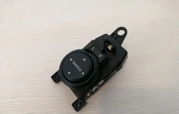 Hyundai i20 (PB PBT) Wing mirror switch 202008161