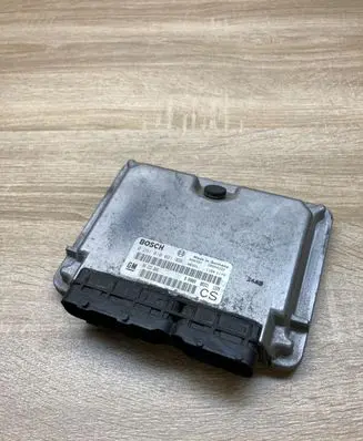 Opel Zafira A Engine control unit/module ECU 09133269 0281010021