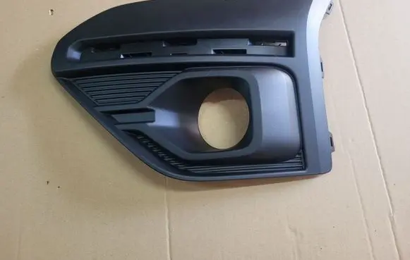 Dacia Sandero Front bumper lower grill 629365134