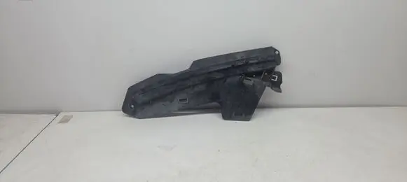Volvo V70 Front bumper mounting bracket 30796387