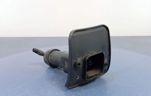 Windshield washer spray nozzle