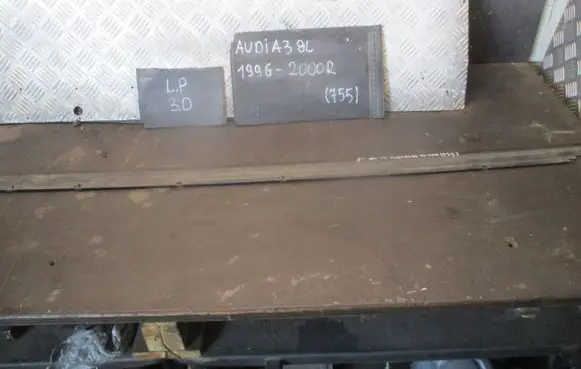 Audi A3 S3 8L Rubber seal loading door 