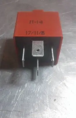 Opel Zafira A Other relay 24438887 12V40A