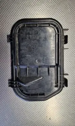 Audi A6 S6 C6 4F Headlight/headlamp dust cover 16016300L