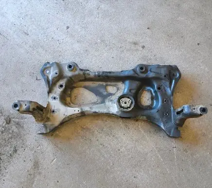 Volkswagen Golf VII Front subframe