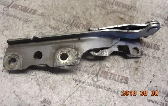 Mitsubishi Lancer Engine bonnet/hood hinges