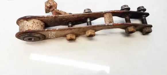 Engine mount bracket