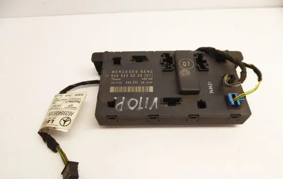 Mercedes-Benz Vito Viano W639 Door control unit/module 6398200226
