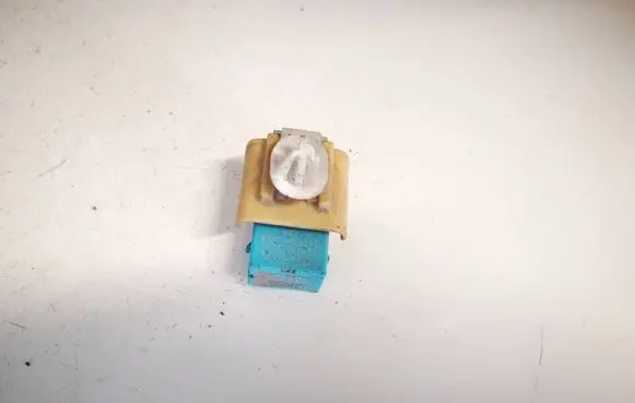 Lexus IS 220D-250-350 Other relay 9098702027
