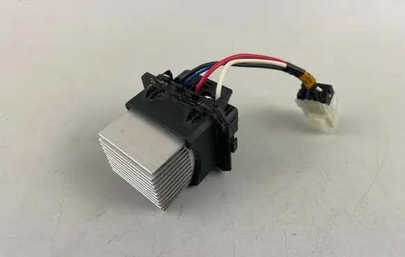 Heater blower motor/fan resistor