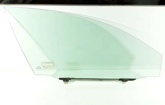 Toyota Avensis T250 Front door window glass four-door 43R00050