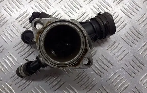 Opel Vectra C Thermostat/thermostat housing V7055-88