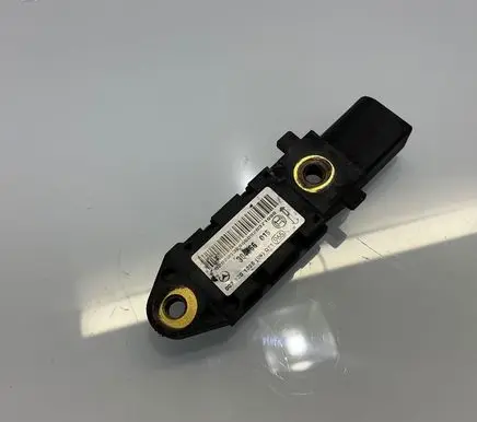 Mercedes-Benz E W211 Airbag deployment crash/impact sensor 0028201326 A0028201326