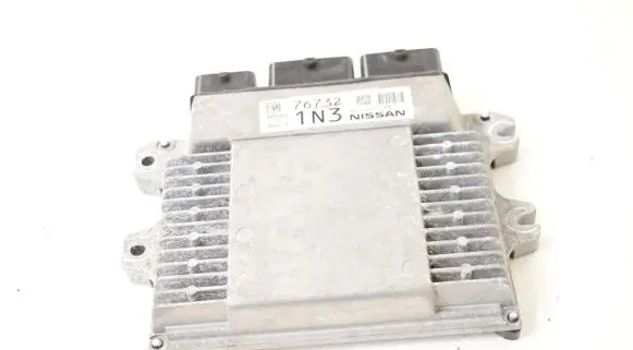 Nissan X-Trail T32 Engine control unit/module 767321N3