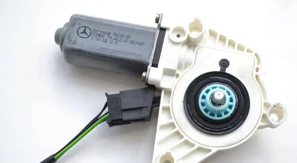 Mercedes-Benz A W169 Front door window regulator motor A1698201842 996145101