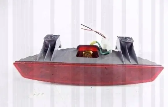 KIA Rio Third/center stoplight