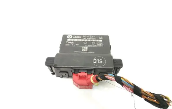 Volkswagen Golf V Gateway control module 1K0907530H 1K0907951