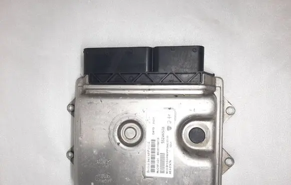Opel Combo D Engine control unit/module 55246588 MJD8F3D1