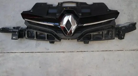 Renault Megane IV Front grill 620367995R