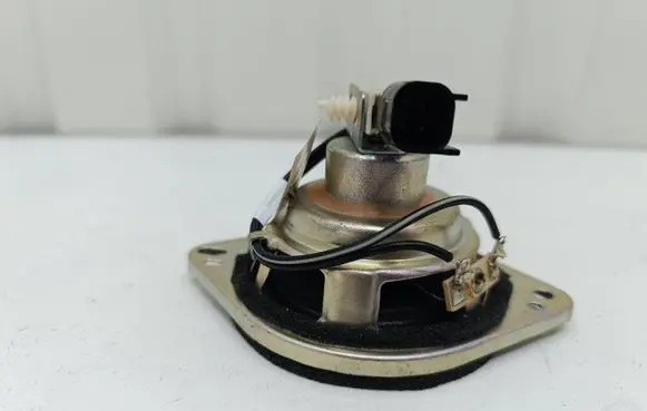 Ford Mustang VI Panel speaker FR3T18808NB