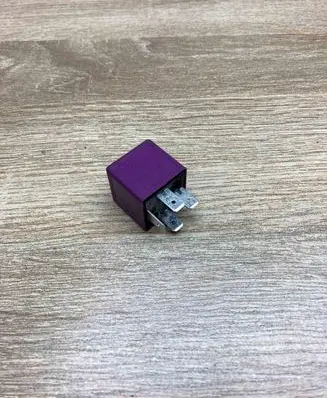 Volkswagen PASSAT B5.5 Other relay 431951253G 381