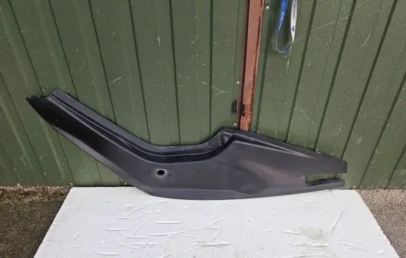 Tesla Model S Tailgate/boot cover trim set 100632700E