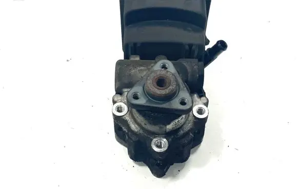 BMW X3 E83 Power steering pump 7692974 7692974536