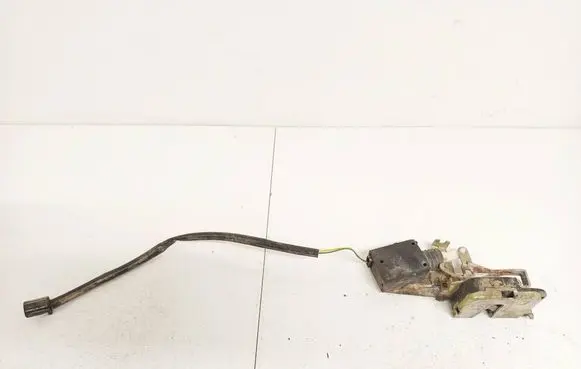 Volvo S40, V40 Front door lock