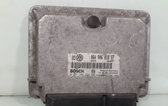 Volkswagen Golf IV Engine control unit/module 06A906018EF 0261206324