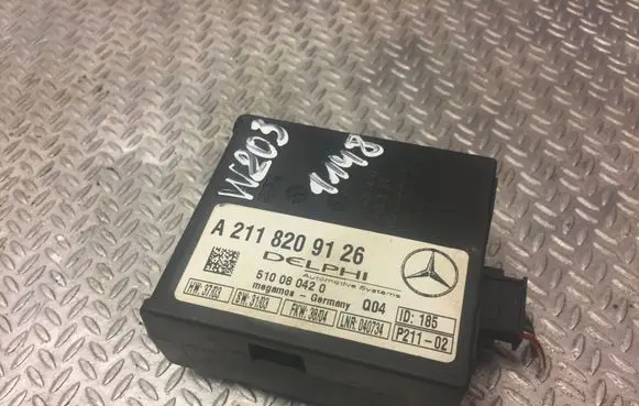 Mercedes-Benz C W203 Alarm control unit/module 2118209126 A2118209126