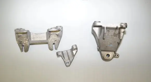 BMW 2 F22 F23 Engine mounting bracket 6859416 8511628 6796615