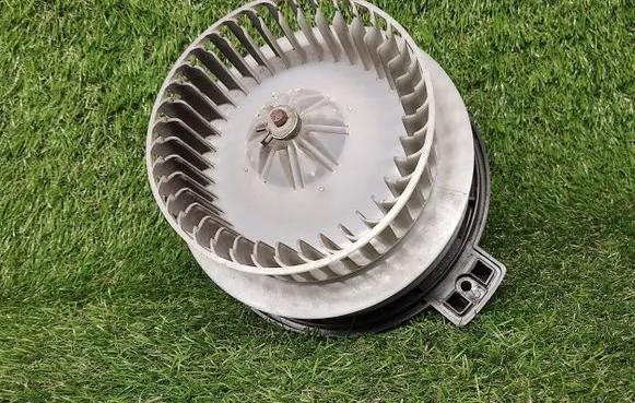 Toyota Prius (XW20) Heater fan/blower 1940001390