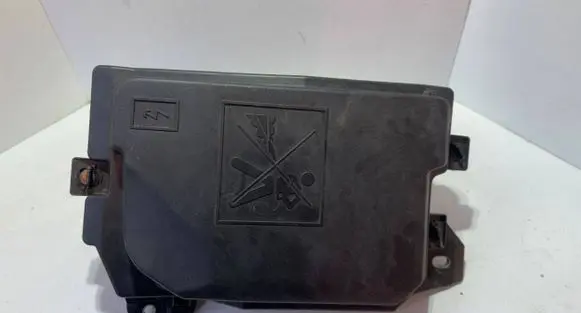 Renault Clio V Fuse module 284B07078R
