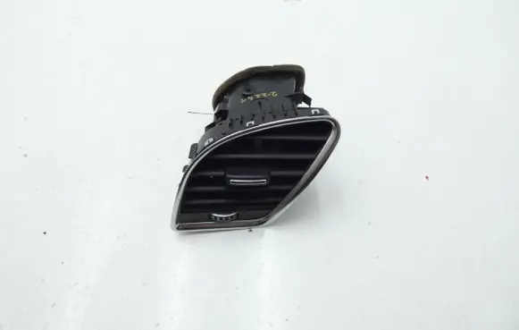 Audi A5 8T 8F Dashboard side air vent grill/cover trim 8T2820901G