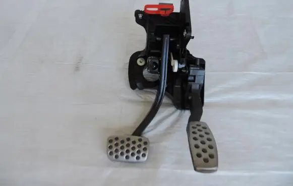 Opel Insignia B Accelerator throttle pedal 84478591
