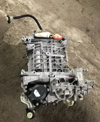 Renault Megane E-Tech Electric car motor 6am402 C075845