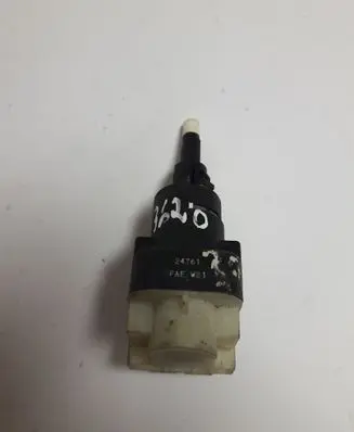 Volkswagen PASSAT B5.5 Brake pedal sensor switch 1K2945511C