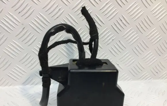 Mercedes-Benz C W204 Battery relay fuse A1695450046