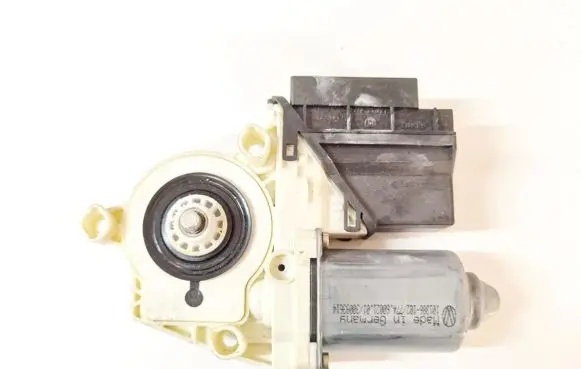 Seat Ibiza III (6L) Front door window regulator motor 6Q2959801C